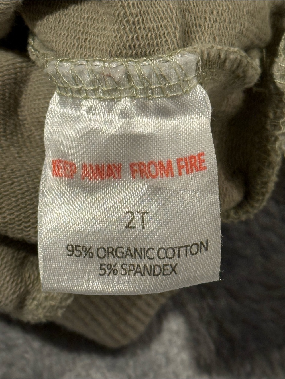 Olive green crewneck organic cotton size 2T - Picture 3 of 4